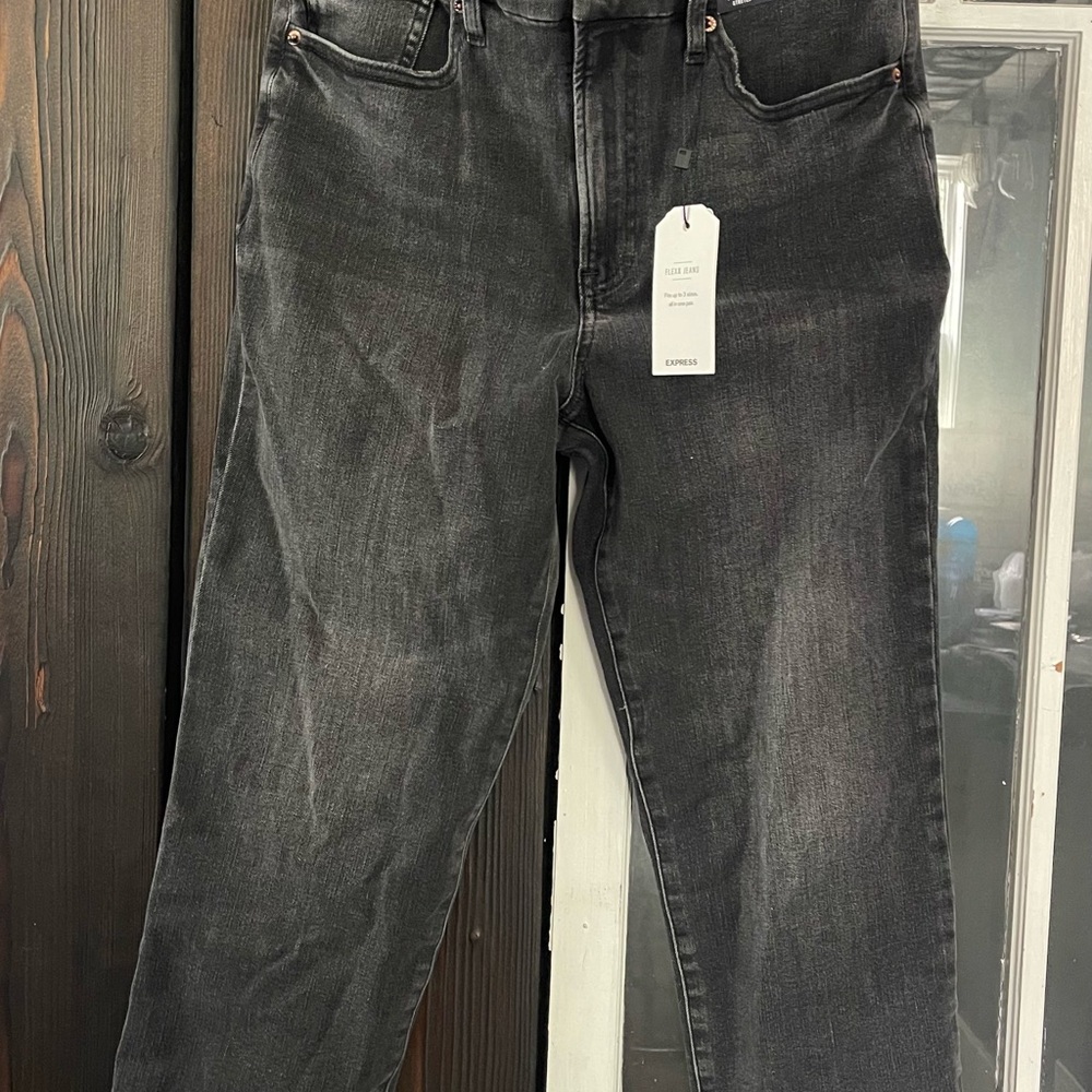 Express  Dark black  Straight Jeans